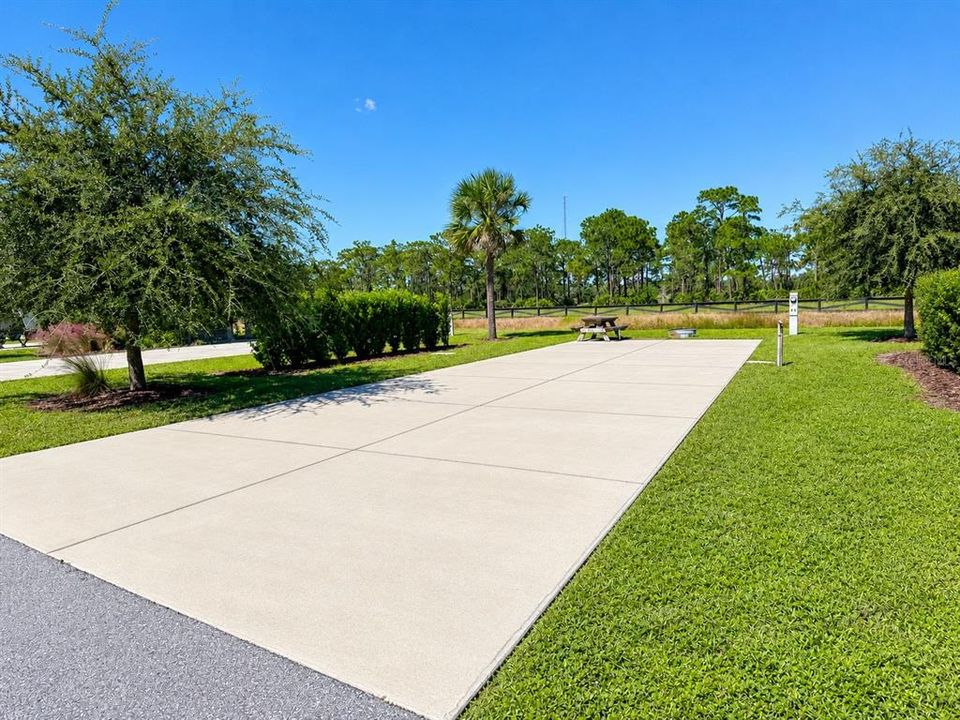 待售: $74,995 (0.10 acres)