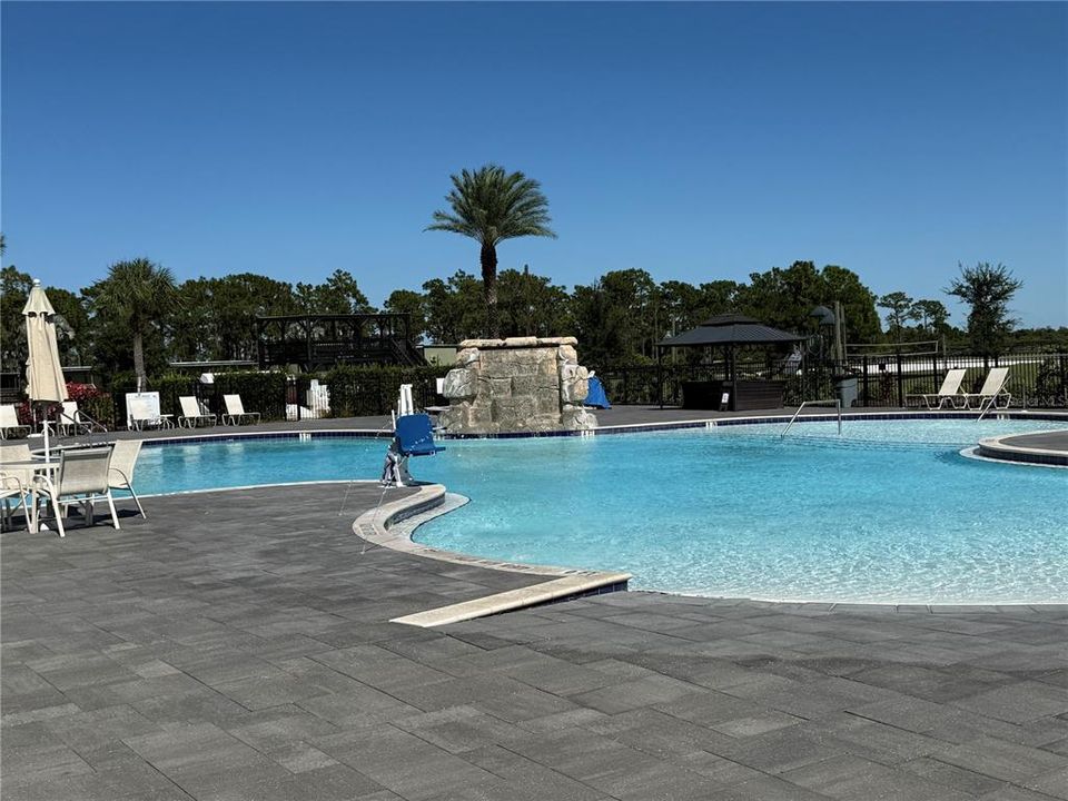 待售: $74,995 (0.10 acres)