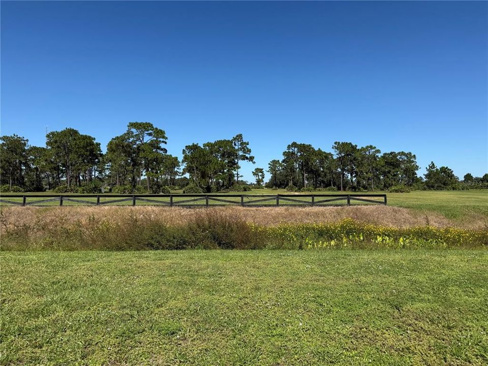 待售: $74,995 (0.10 acres)