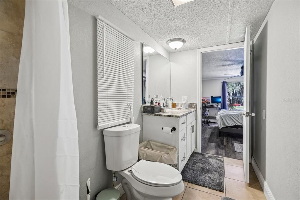 For Sale: $199,900 (3 beds, 2 baths, 1040 Square Feet)