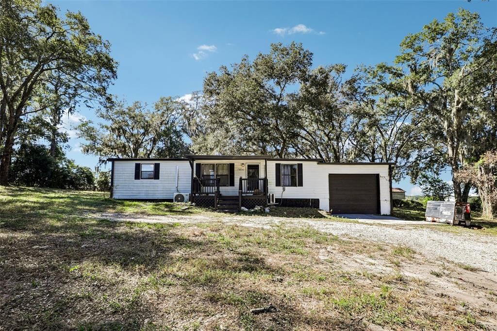 For Sale: $199,900 (3 beds, 2 baths, 1040 Square Feet)