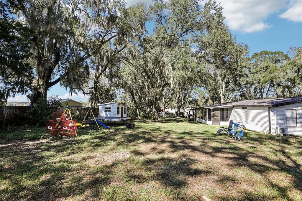For Sale: $199,900 (3 beds, 2 baths, 1040 Square Feet)