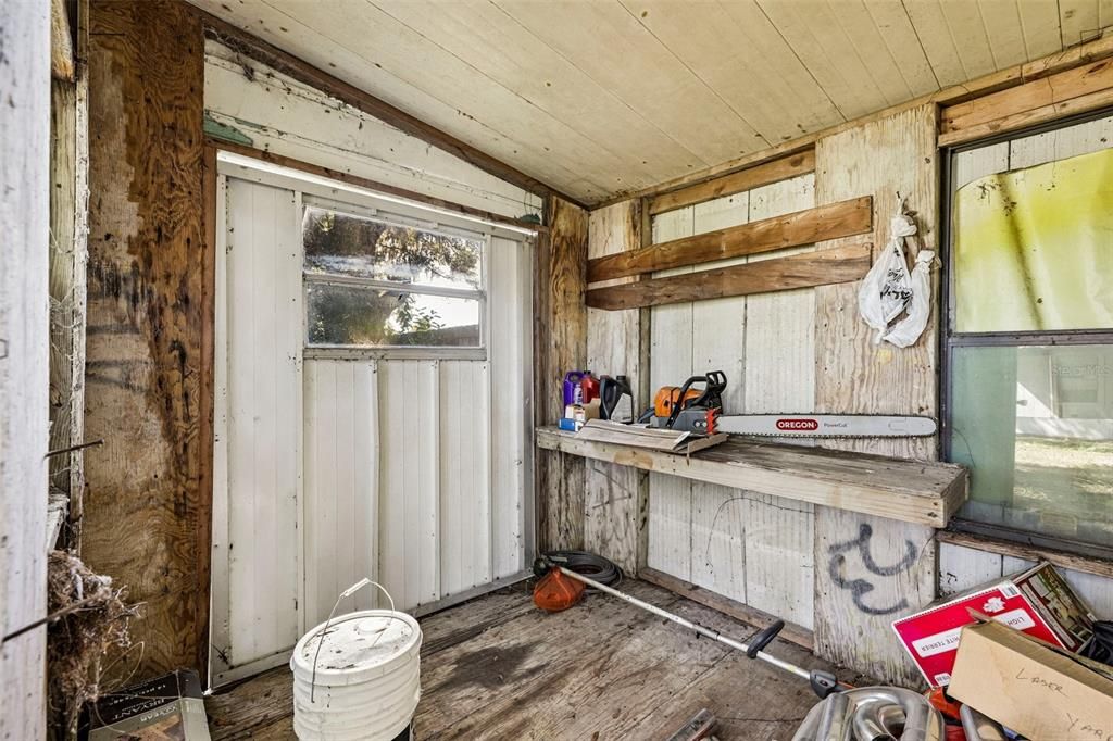 For Sale: $199,900 (3 beds, 2 baths, 1040 Square Feet)