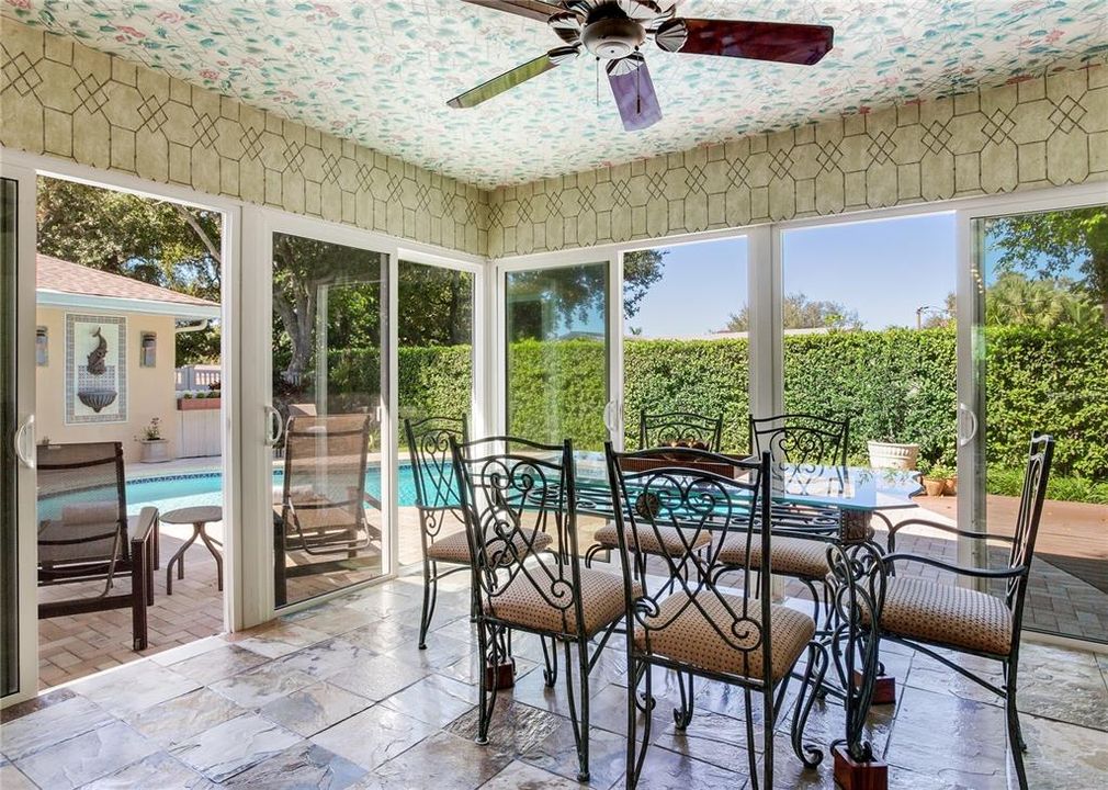 For Sale: $899,000 (3 beds, 3 baths, 2064 Square Feet)