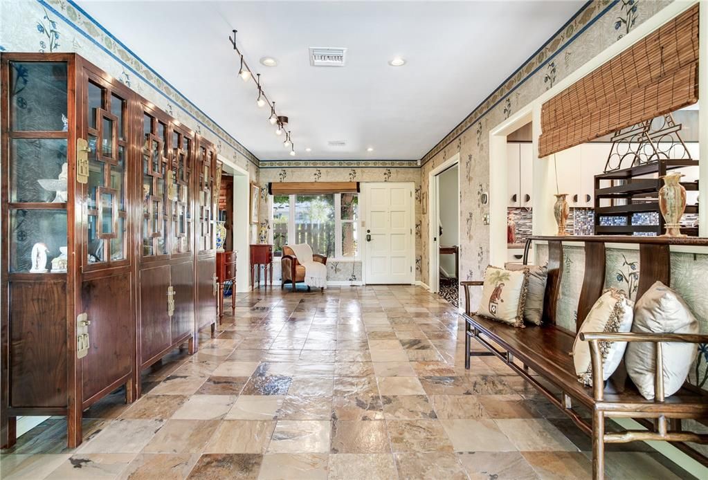 For Sale: $899,000 (3 beds, 3 baths, 2064 Square Feet)