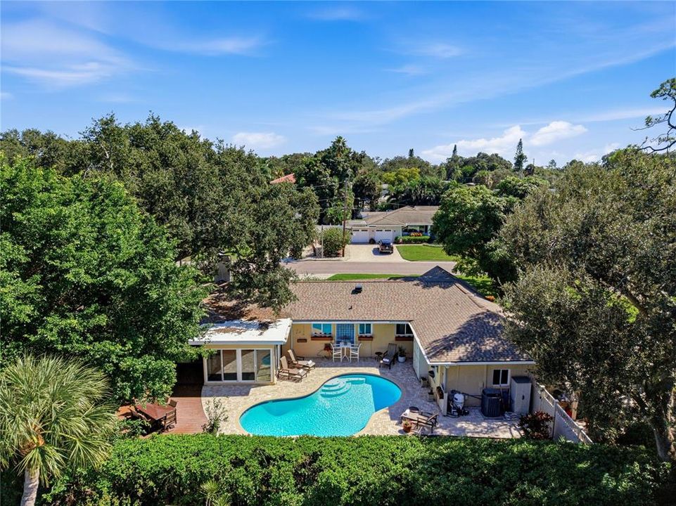 For Sale: $899,000 (3 beds, 3 baths, 2064 Square Feet)