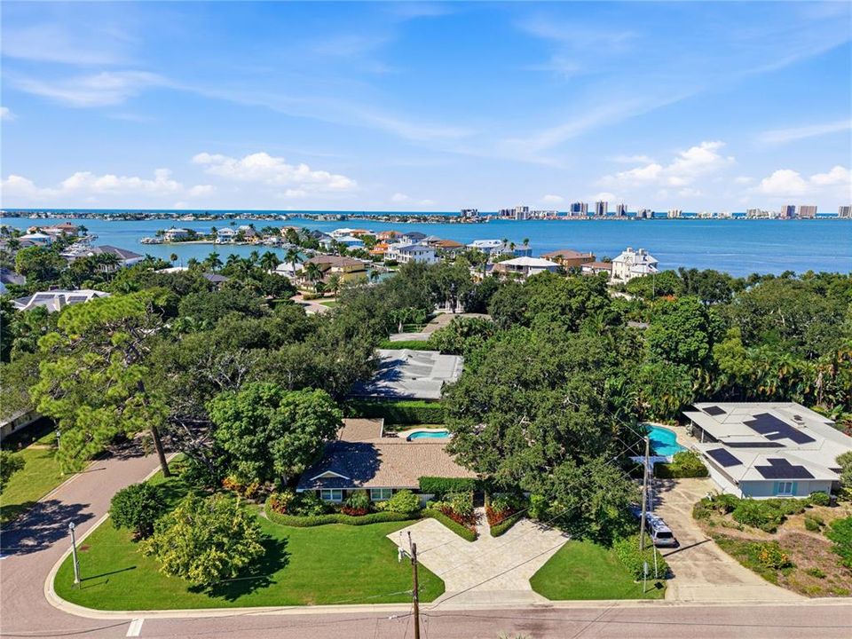 For Sale: $899,000 (3 beds, 3 baths, 2064 Square Feet)