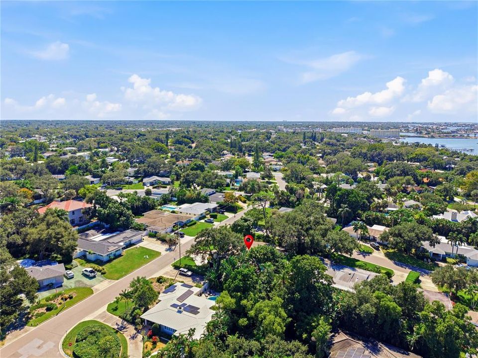 For Sale: $899,000 (3 beds, 3 baths, 2064 Square Feet)