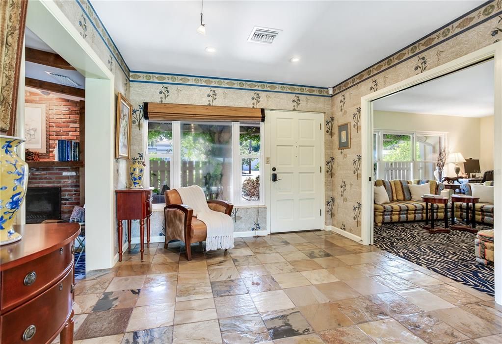 For Sale: $899,000 (3 beds, 3 baths, 2064 Square Feet)