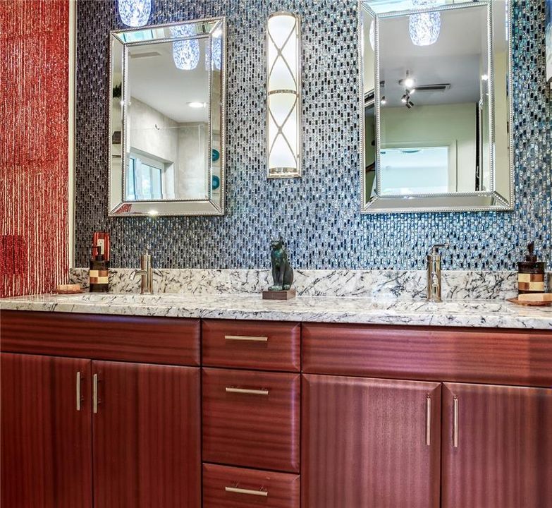 For Sale: $899,000 (3 beds, 3 baths, 2064 Square Feet)