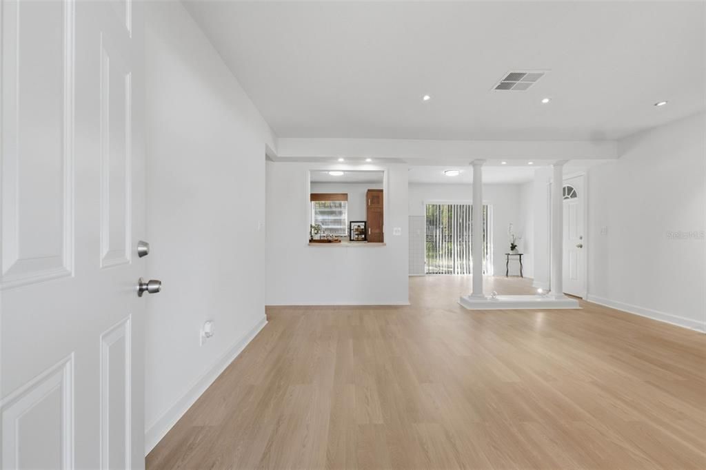 На продажу: $425,000 (3 спален, 2 ванн, 1156 Квадратных фут)