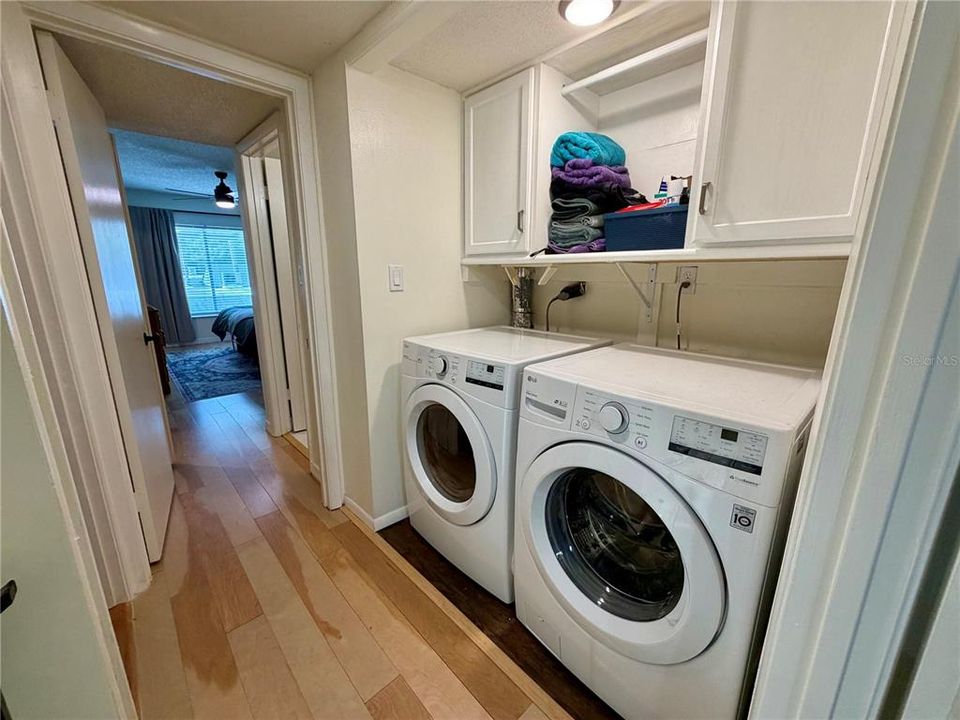 En Venta: $215,000 (3 camas, 2 baños, 1431 Pies cuadrados)