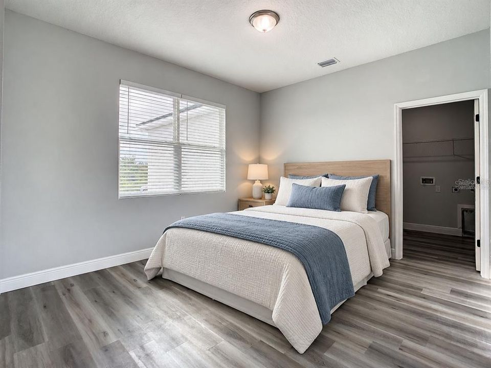 En Venta: $389,000 (4 camas, 2 baños, 1917 Pies cuadrados)
