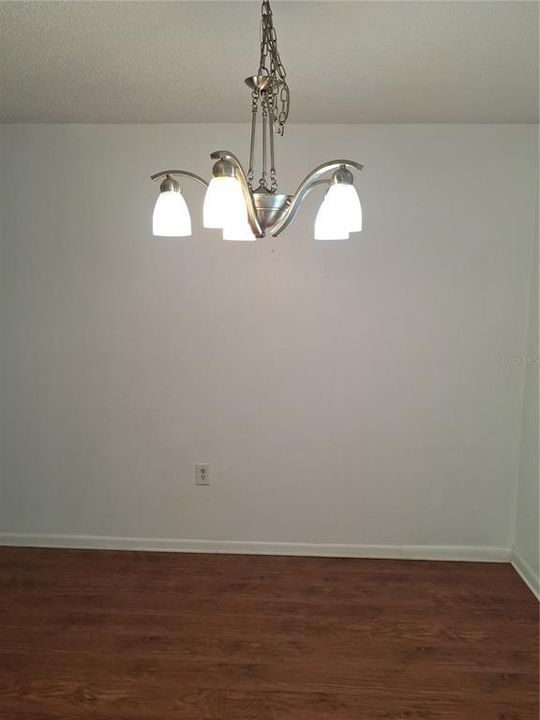For Sale: $120,000 (2 beds, 1 baths, 1004 Square Feet)