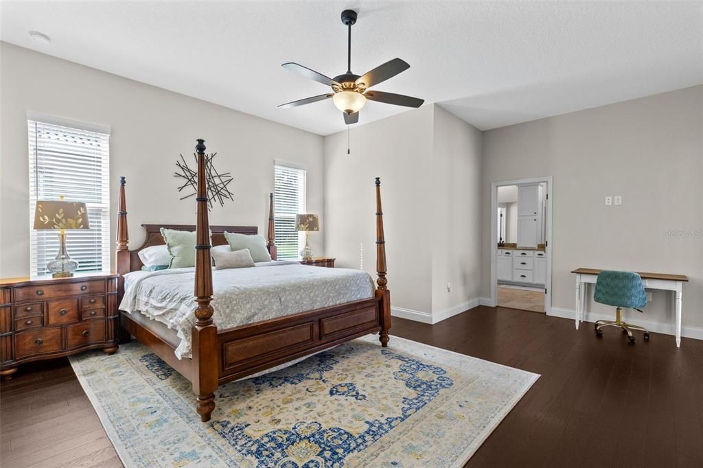 For Sale: $1,250,000 (4 beds, 4 baths, 3876 Square Feet)