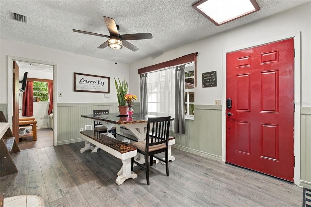 For Sale: $350,000 (4 beds, 2 baths, 1808 Square Feet)