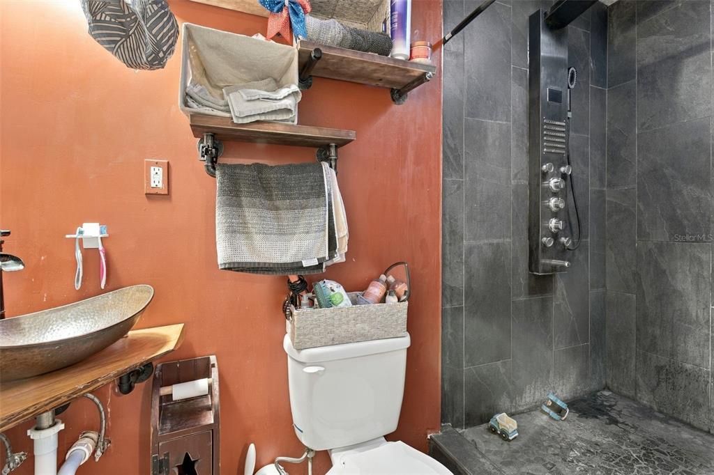 For Sale: $350,000 (4 beds, 2 baths, 1808 Square Feet)