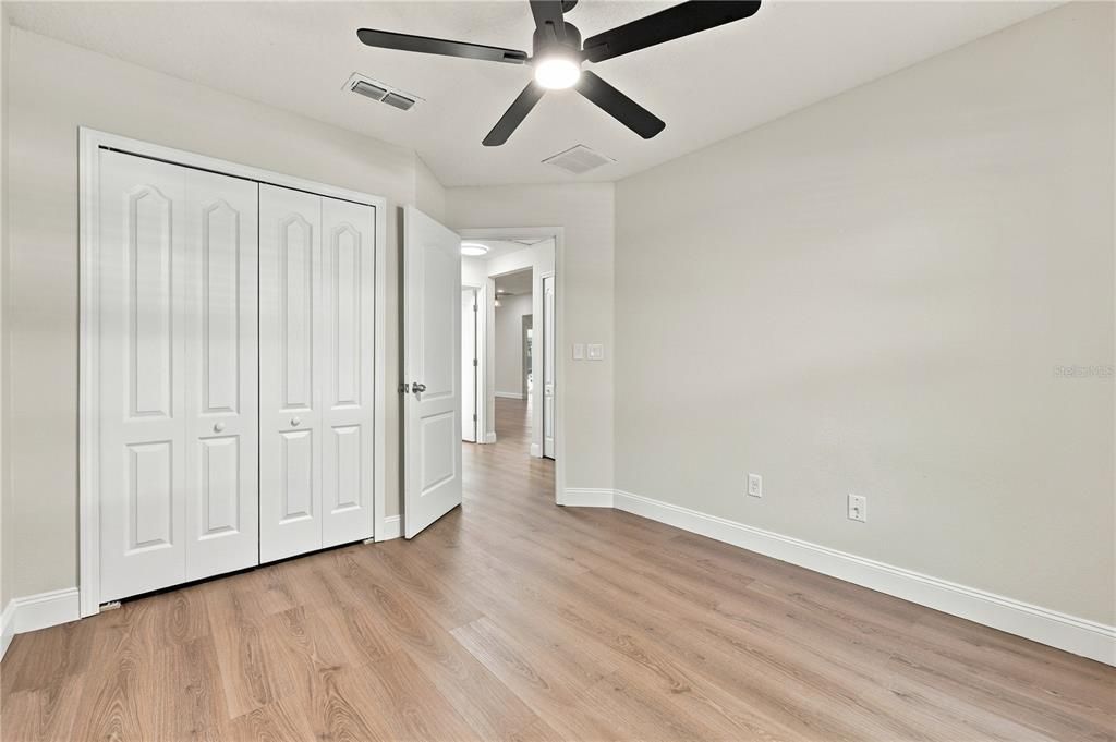 En Venta: $364,900 (4 camas, 2 baños, 1864 Pies cuadrados)