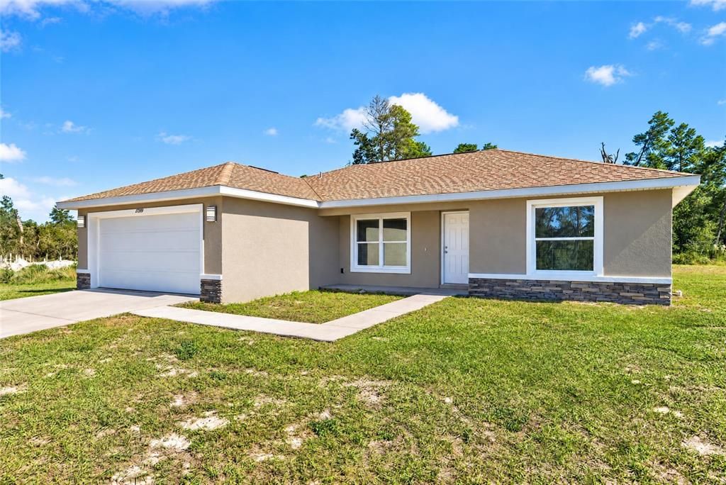 For Sale: $259,900 (3 beds, 2 baths, 1311 Square Feet)