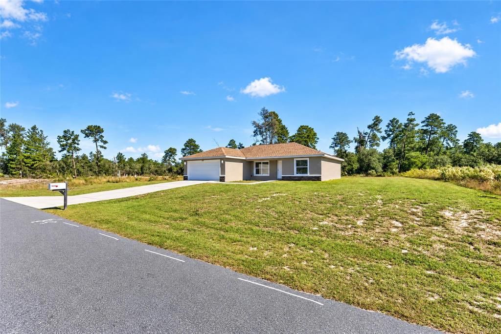 For Sale: $259,900 (3 beds, 2 baths, 1311 Square Feet)