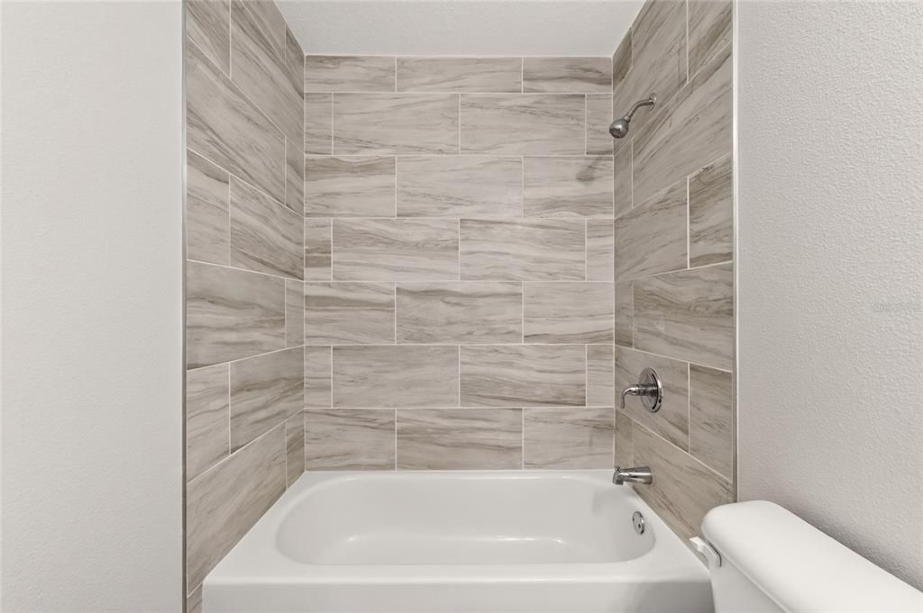 For Sale: $259,900 (3 beds, 2 baths, 1311 Square Feet)