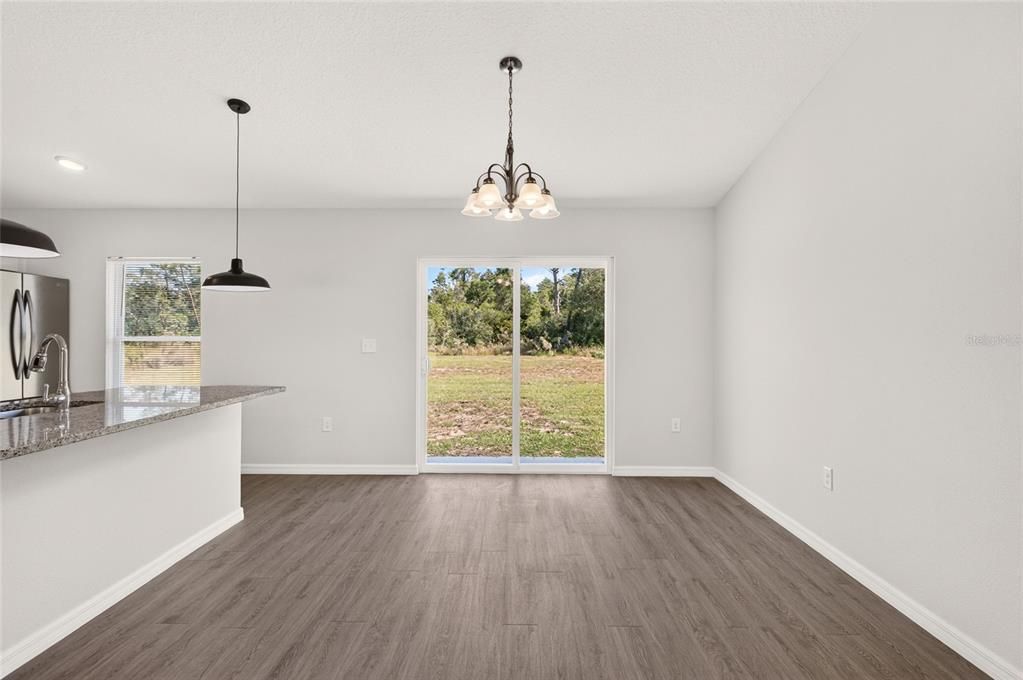 For Sale: $259,900 (3 beds, 2 baths, 1311 Square Feet)