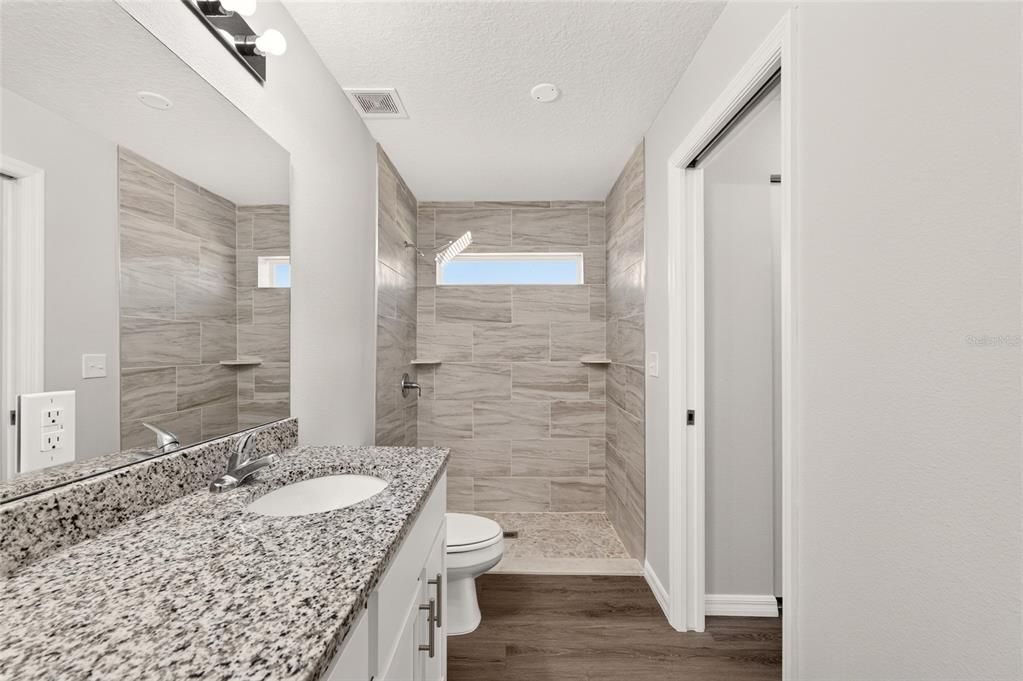 For Sale: $259,900 (3 beds, 2 baths, 1311 Square Feet)