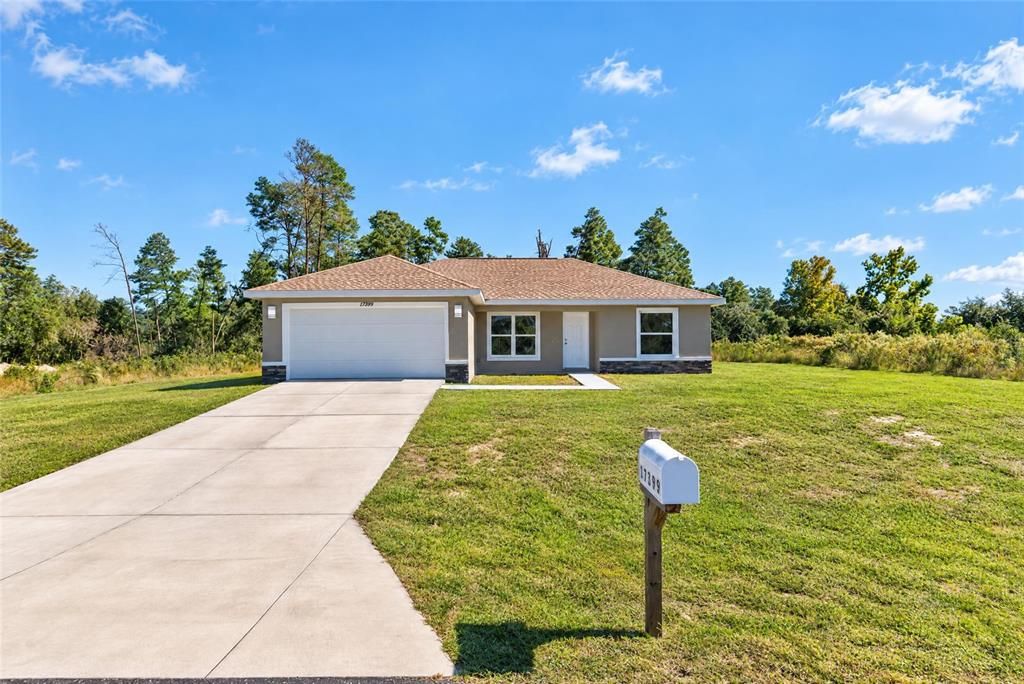 For Sale: $259,900 (3 beds, 2 baths, 1311 Square Feet)