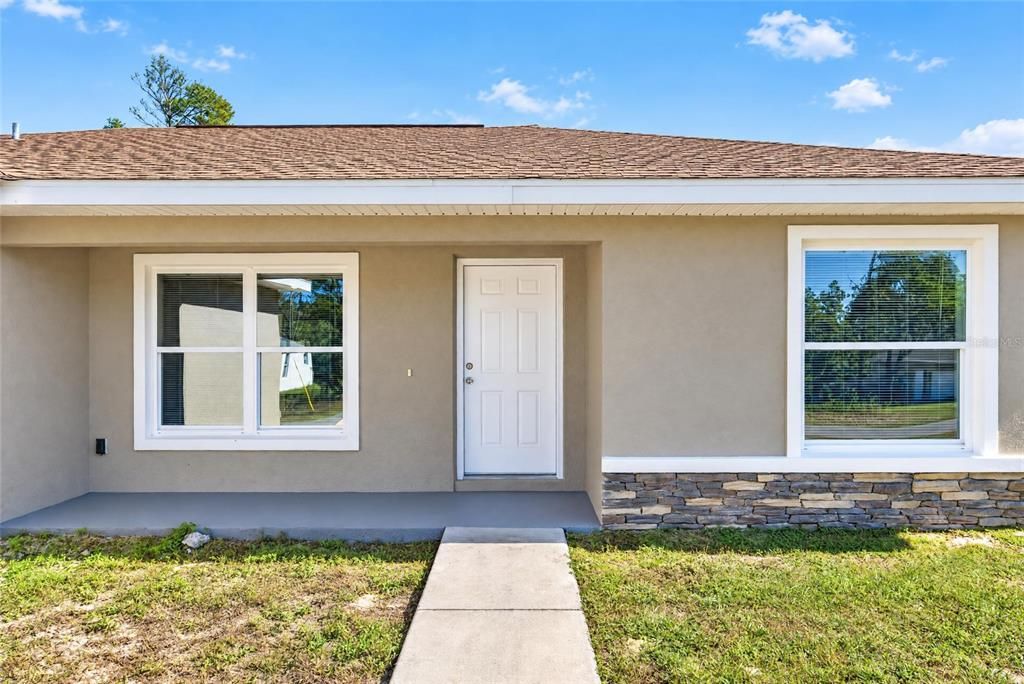 For Sale: $259,900 (3 beds, 2 baths, 1311 Square Feet)