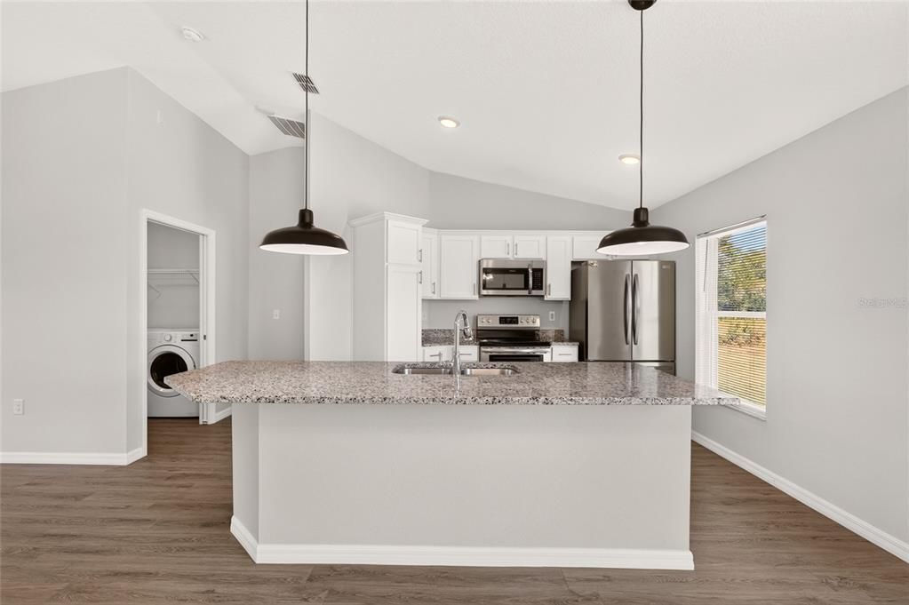 For Sale: $259,900 (3 beds, 2 baths, 1311 Square Feet)