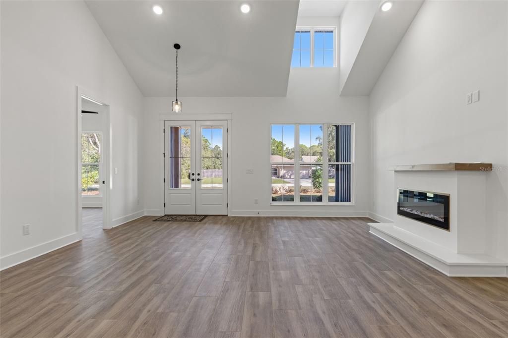 For Sale: $510,000 (4 beds, 2 baths, 2291 Square Feet)