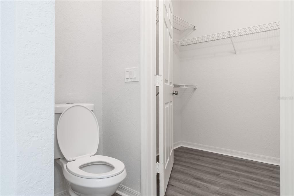 На продажу: $279,900 (3 спален, 2 ванн, 1308 Квадратных фут)