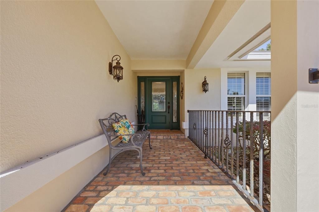 For Sale: $545,000 (3 beds, 2 baths, 2317 Square Feet)