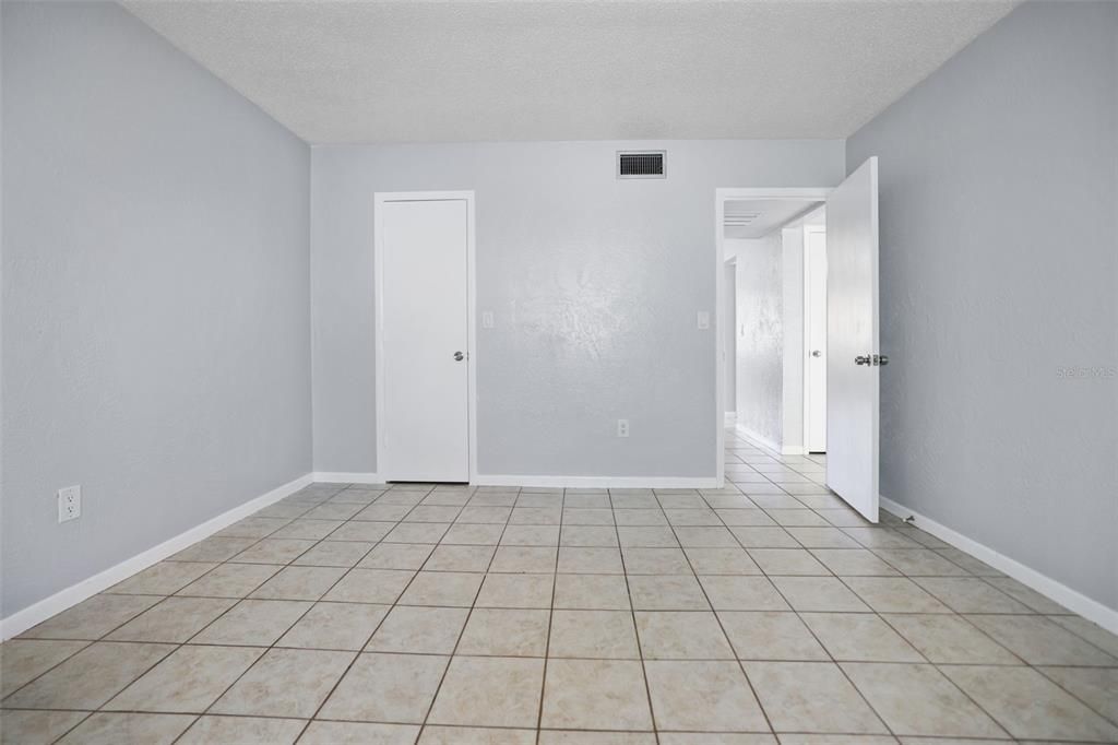 For Sale: $480,000 (4 beds, 0 baths, 2128 Square Feet)