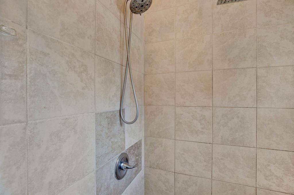 En Venta: $675,000 (5 camas, 3 baños, 3159 Pies cuadrados)
