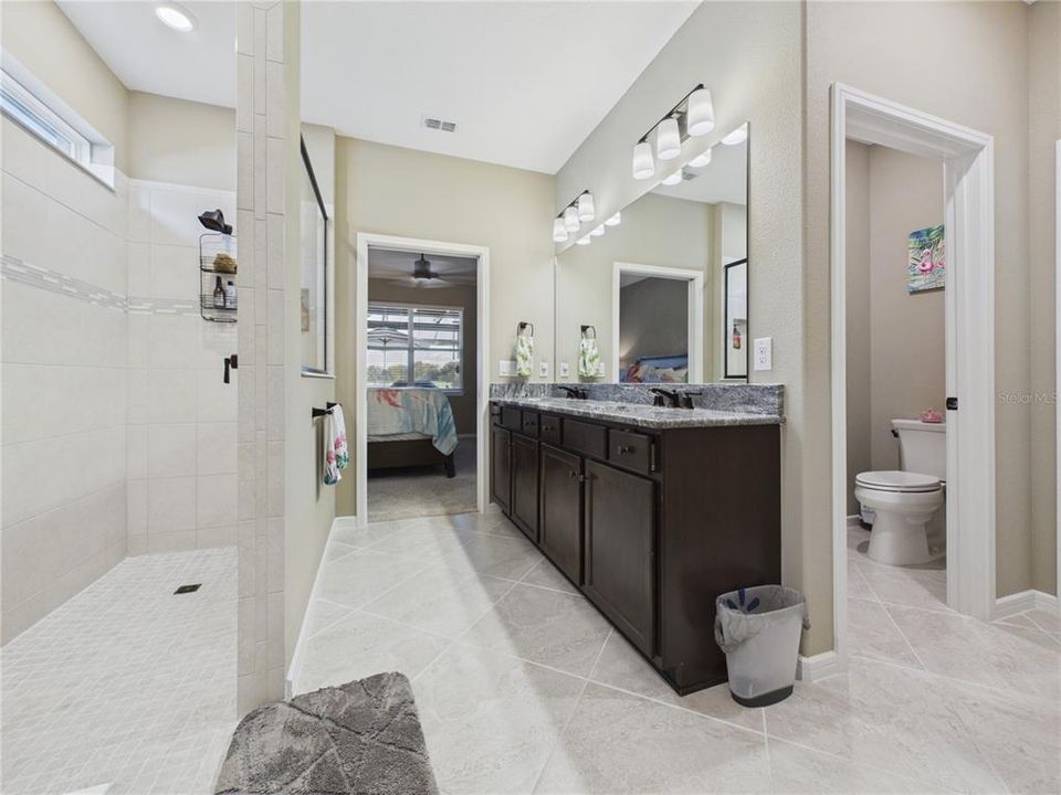 For Sale: $550,000 (2 beds, 2 baths, 1672 Square Feet)