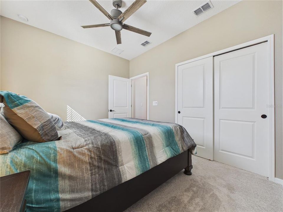 For Sale: $550,000 (2 beds, 2 baths, 1672 Square Feet)