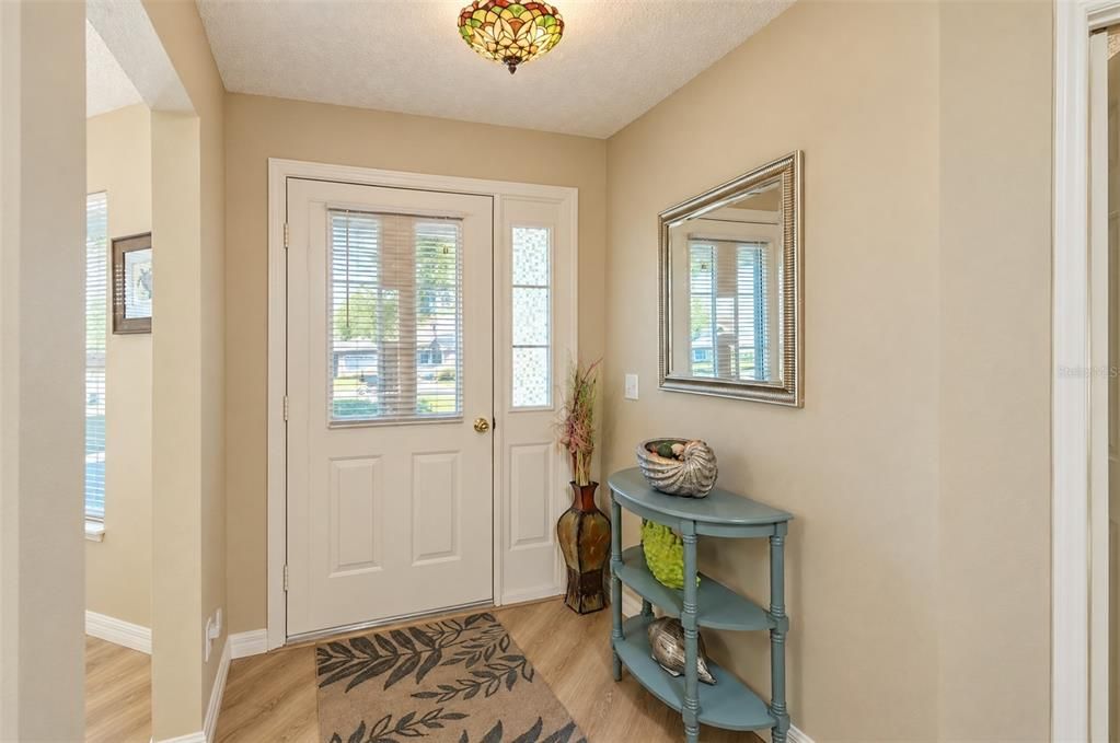 For Sale: $225,000 (2 beds, 2 baths, 1504 Square Feet)