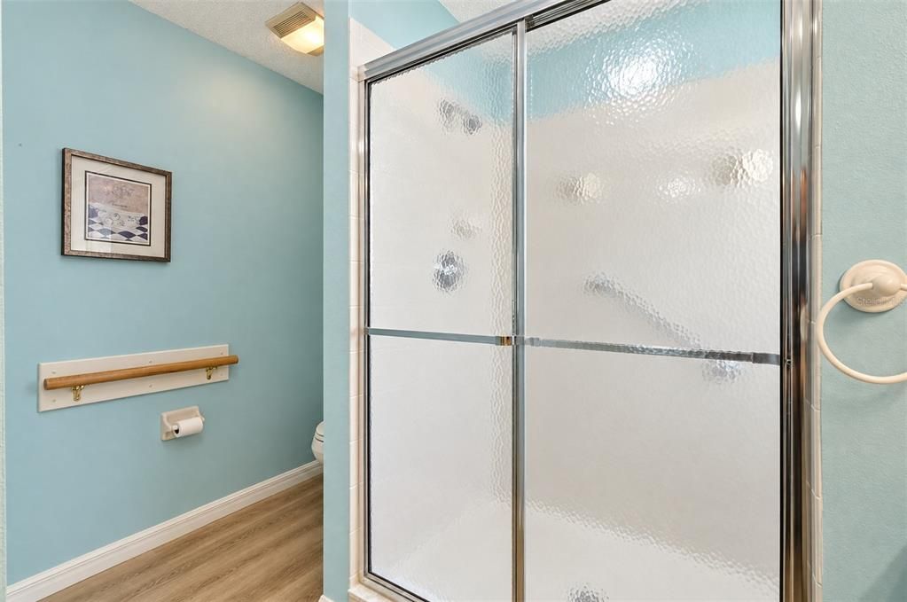 For Sale: $225,000 (2 beds, 2 baths, 1504 Square Feet)