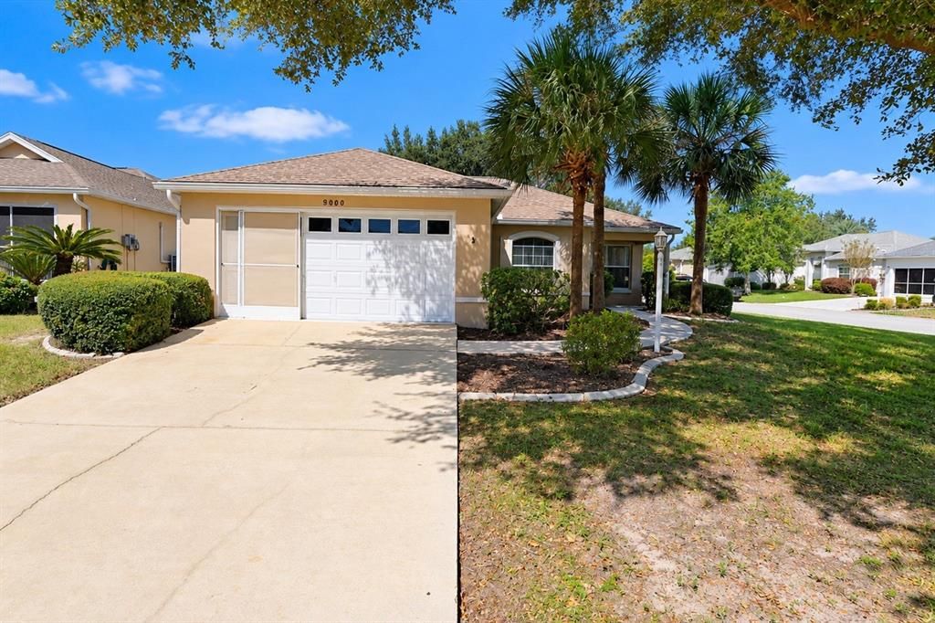 For Sale: $225,000 (2 beds, 2 baths, 1504 Square Feet)