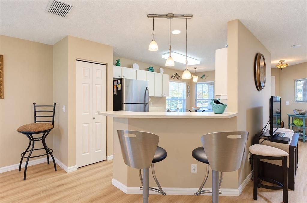 For Sale: $225,000 (2 beds, 2 baths, 1504 Square Feet)