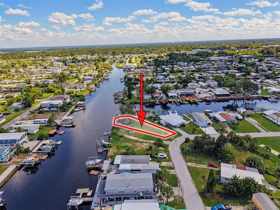 待售: $159,900 (0.16 acres)