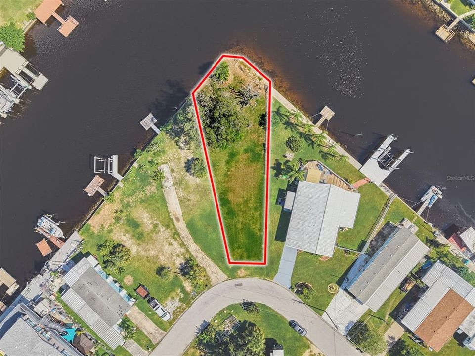 待售: $159,900 (0.16 acres)