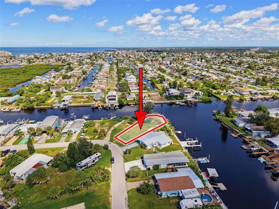 待售: $159,900 (0.16 acres)