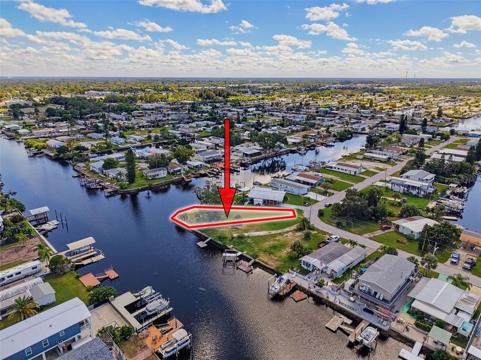 待售: $159,900 (0.16 acres)