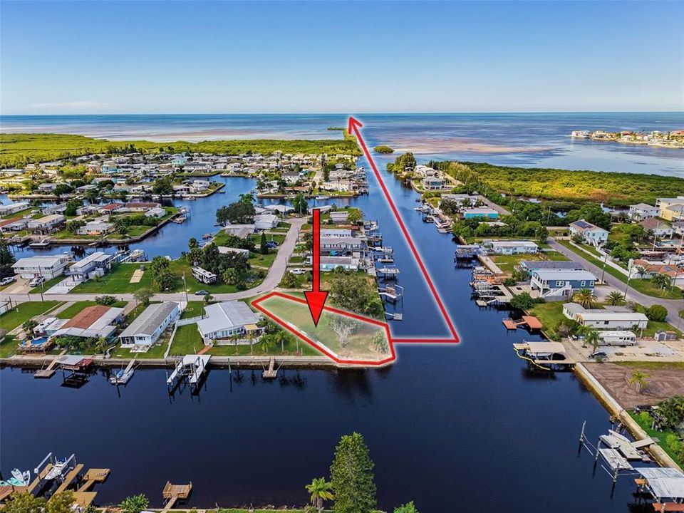待售: $159,900 (0.16 acres)