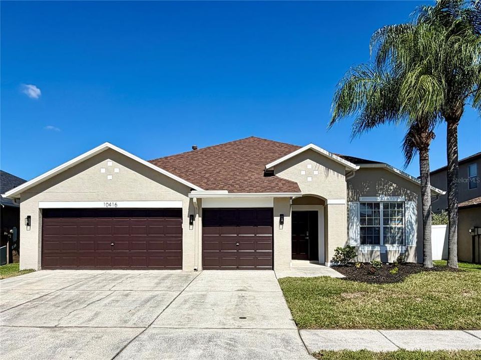 En Venta: $529,000 (4 camas, 2 baños, 2420 Pies cuadrados)