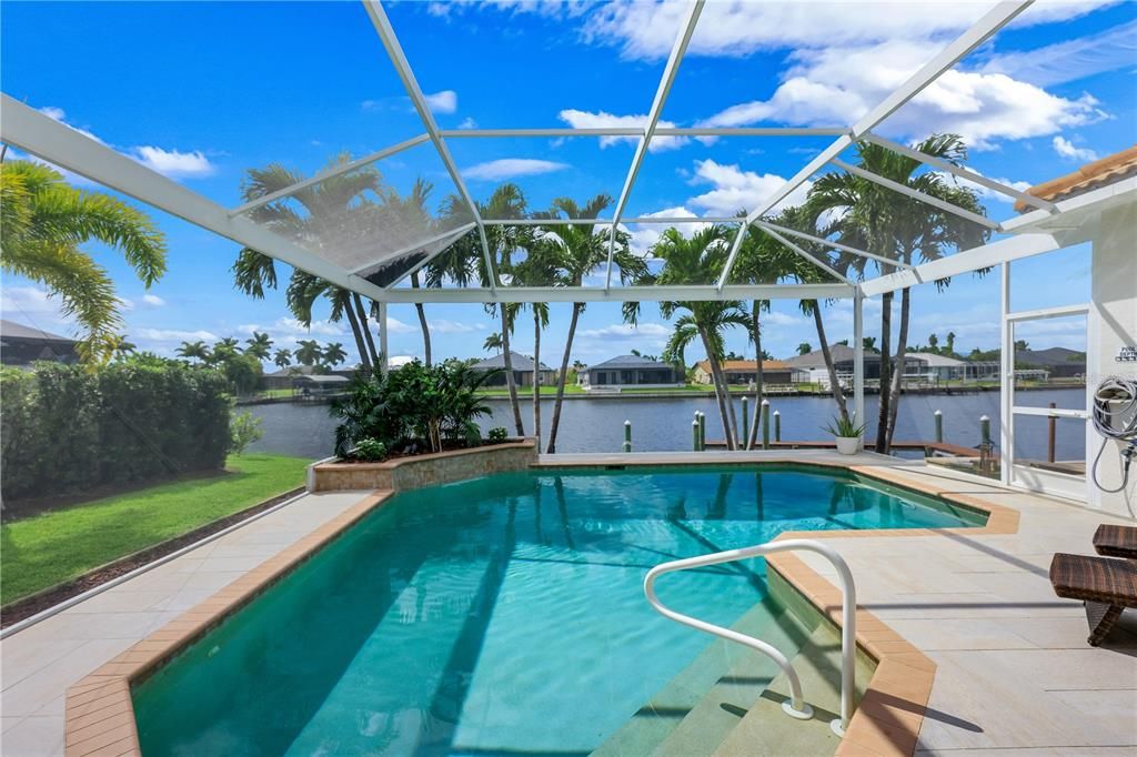 En Venta: $895,000 (3 camas, 3 baños, 2269 Pies cuadrados)