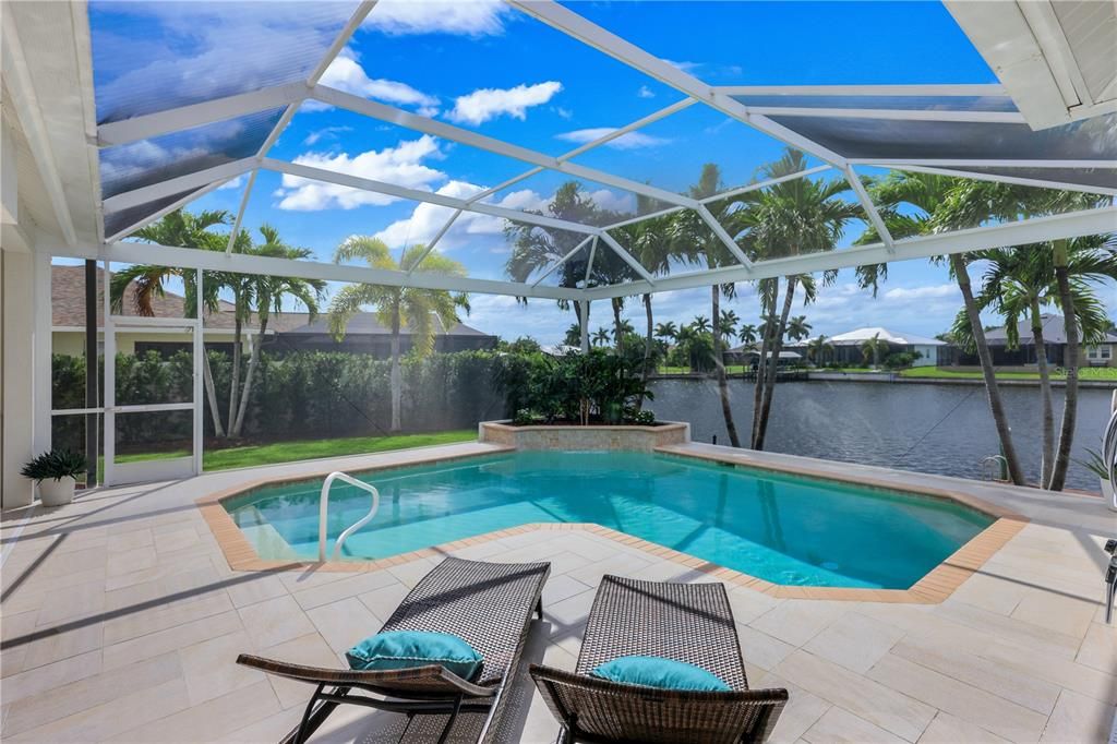 En Venta: $895,000 (3 camas, 3 baños, 2269 Pies cuadrados)