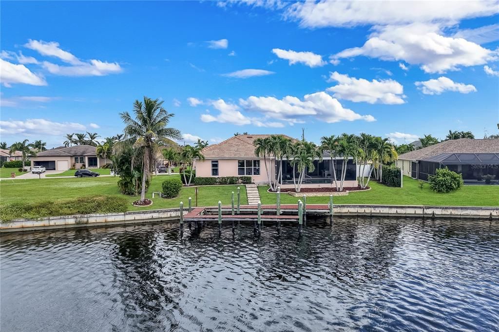 En Venta: $895,000 (3 camas, 3 baños, 2269 Pies cuadrados)